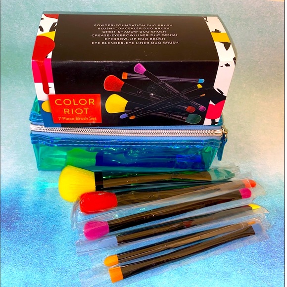 Color riot 7 piece Brush Set - Picture 1 of 1